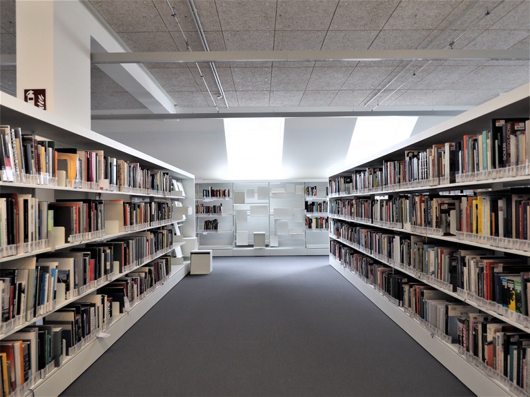 Bibliothek der Univ. für Angewandte Kunst